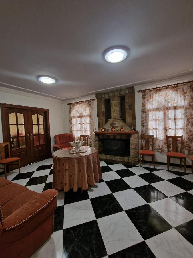 Villa Los Dulces-Piscina Privada 莱图尔 外观 照片