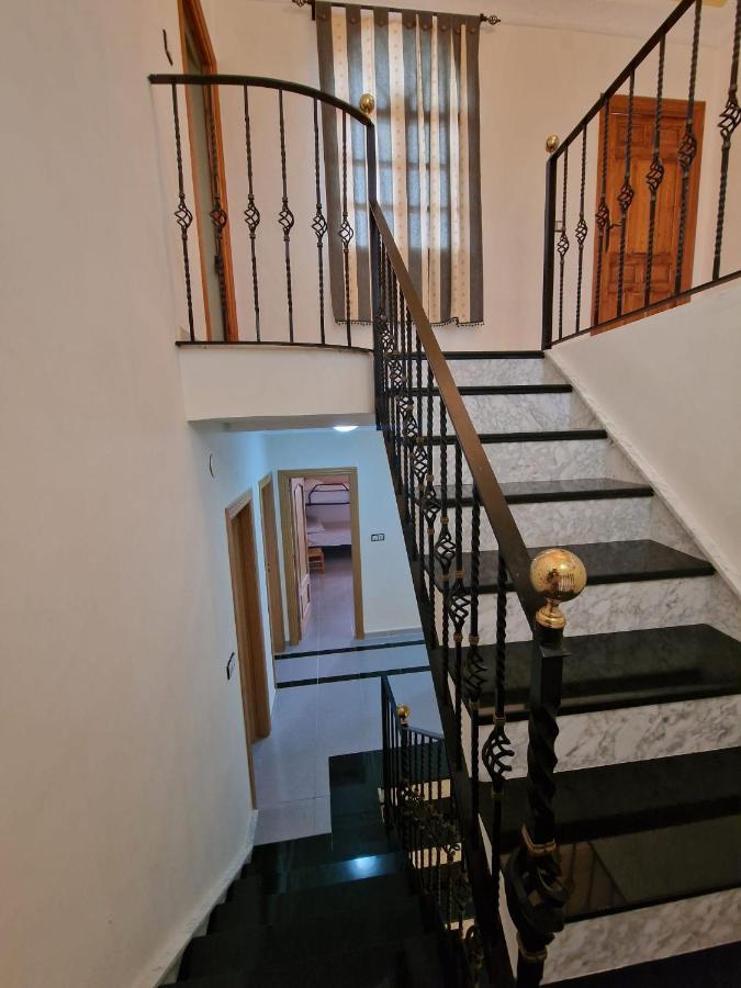 Villa Los Dulces-Piscina Privada 莱图尔 外观 照片