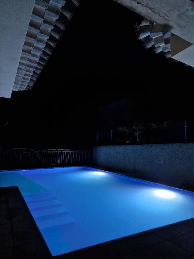 Villa Los Dulces-Piscina Privada 莱图尔 外观 照片