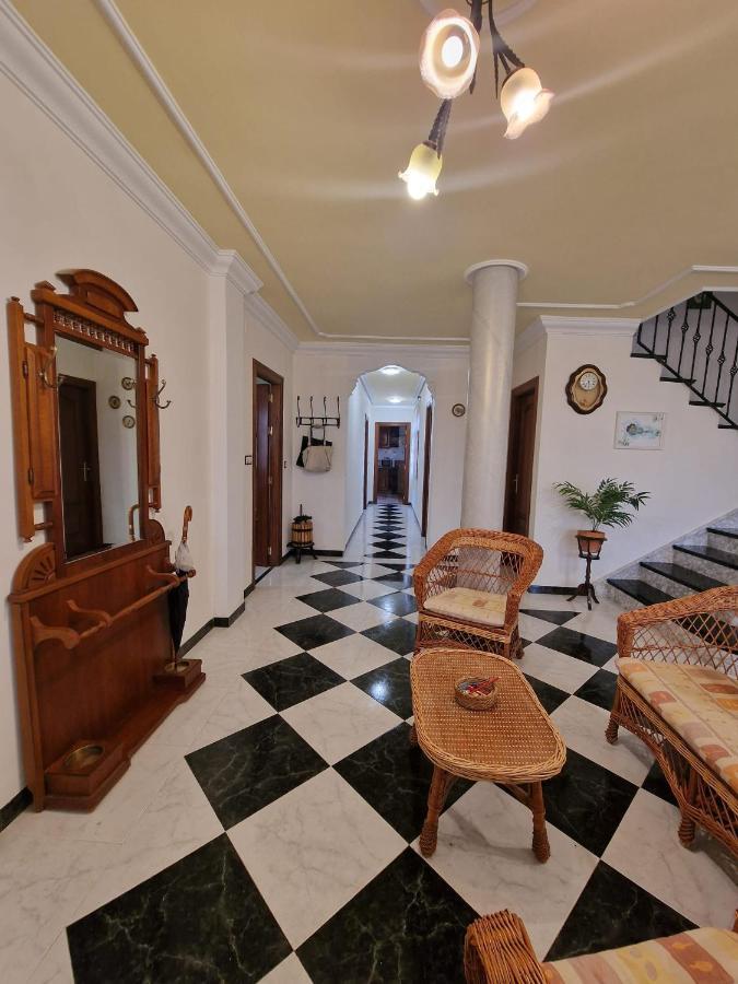 Villa Los Dulces-Piscina Privada 莱图尔 外观 照片
