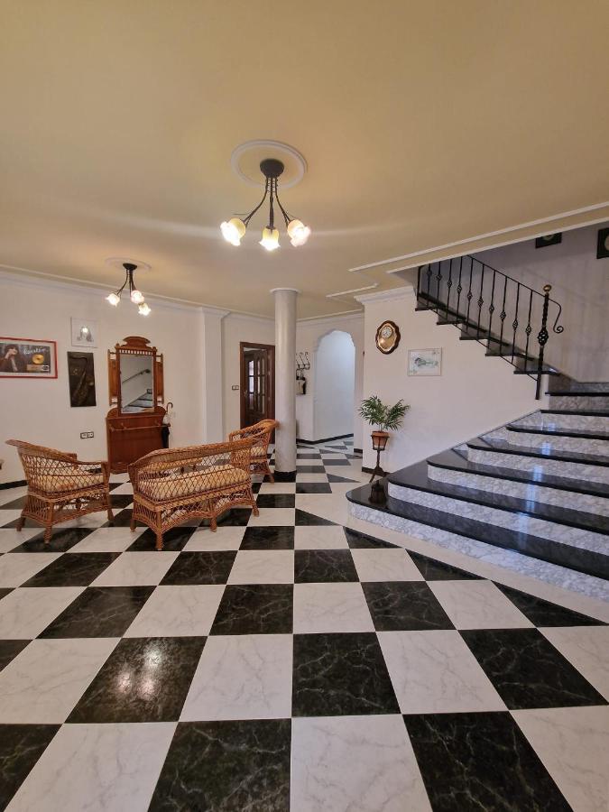 Villa Los Dulces-Piscina Privada 莱图尔 外观 照片
