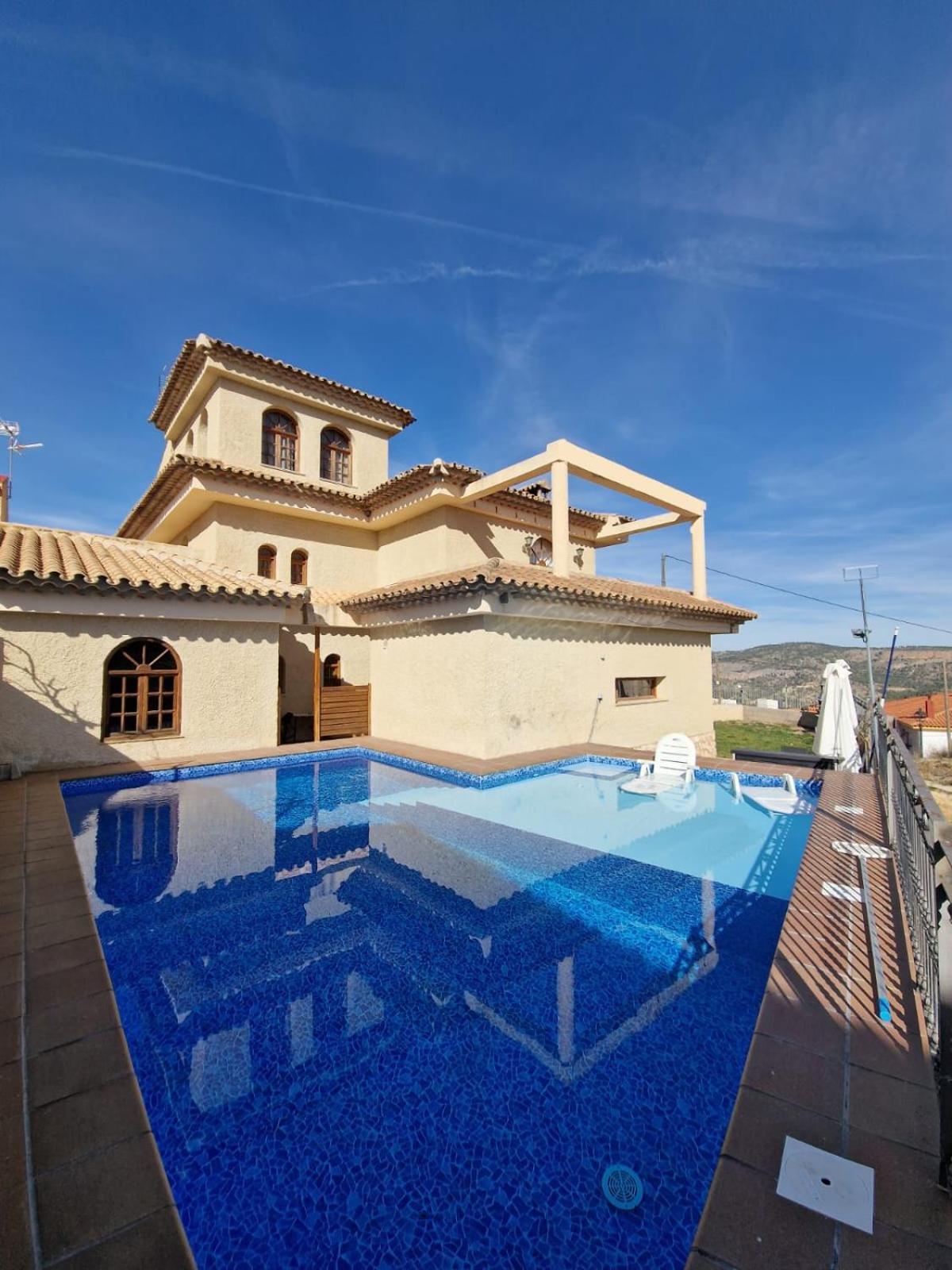 Villa Los Dulces-Piscina Privada 莱图尔 外观 照片