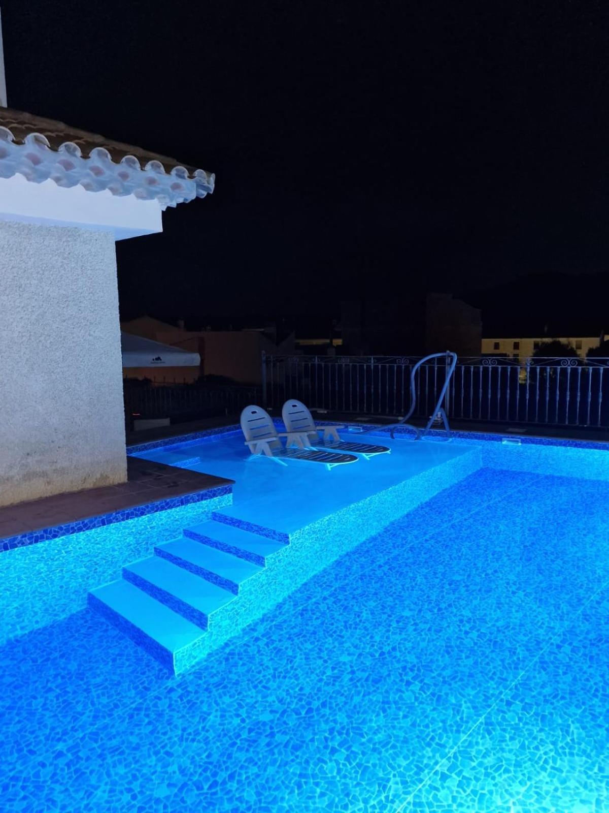 Villa Los Dulces-Piscina Privada 莱图尔 外观 照片