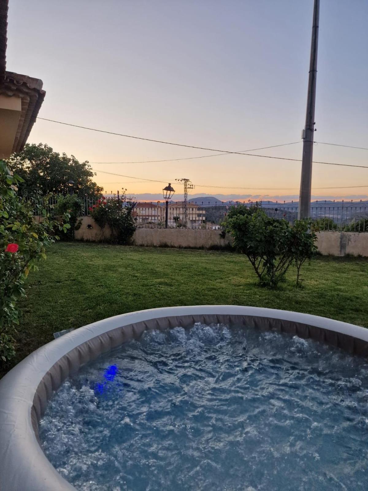 Villa Los Dulces-Piscina Privada 莱图尔 外观 照片