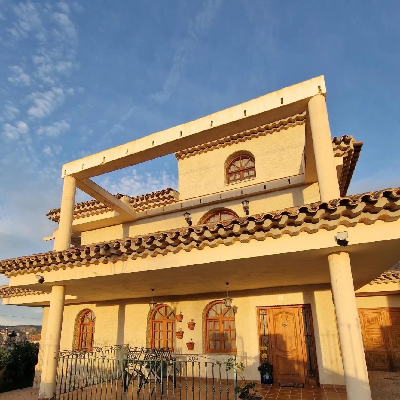 Villa Los Dulces-Piscina Privada 莱图尔 外观 照片